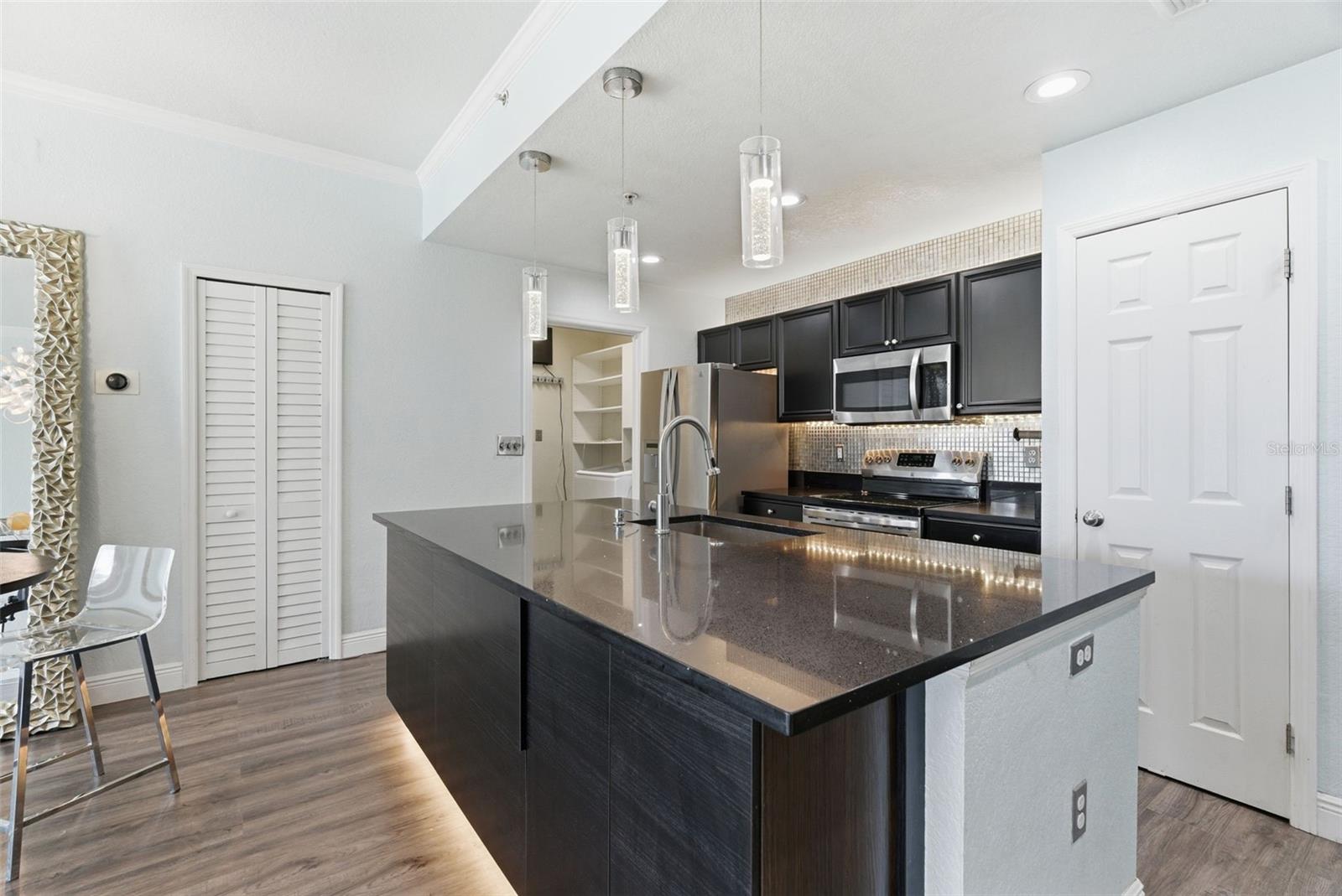 PARKCREST HARBOUR ISLAND CONDO - Residential