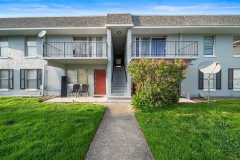 Photo of 923 W Oak Ridge Road #923D, Orlando, FL 32809 (MLS # S5132600)