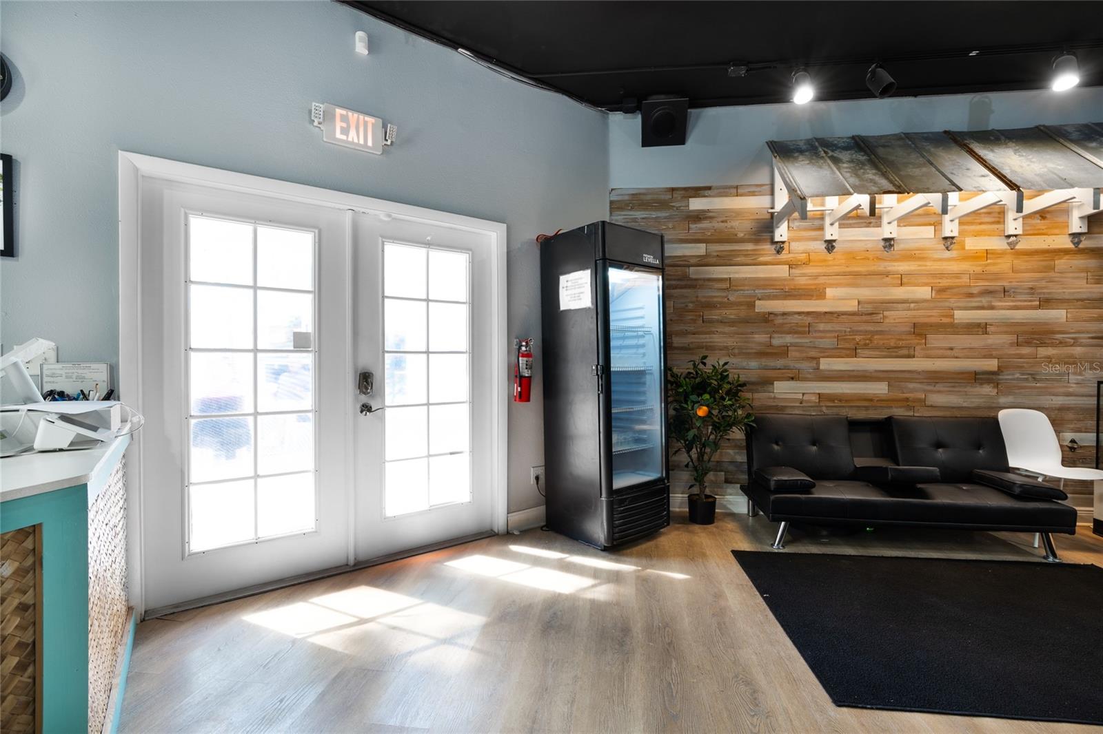 COLONY CONDO - Commercial Sale