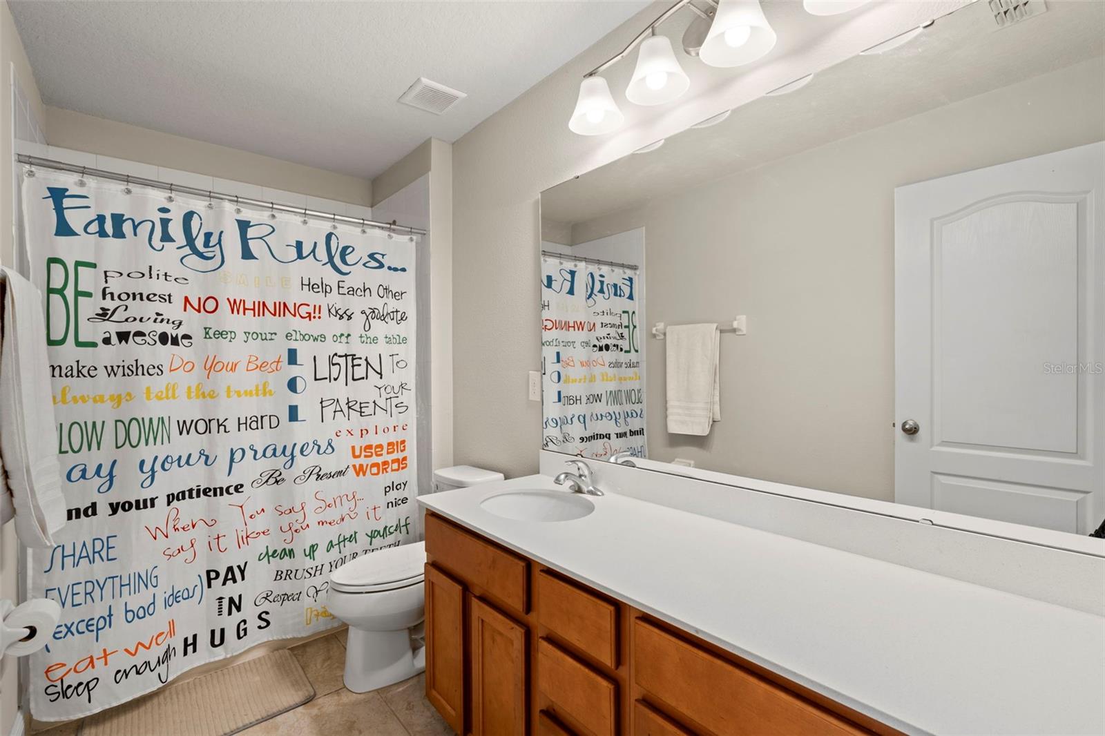 VICTORIA TRAILS NORTHWEST 7 PH - Residential