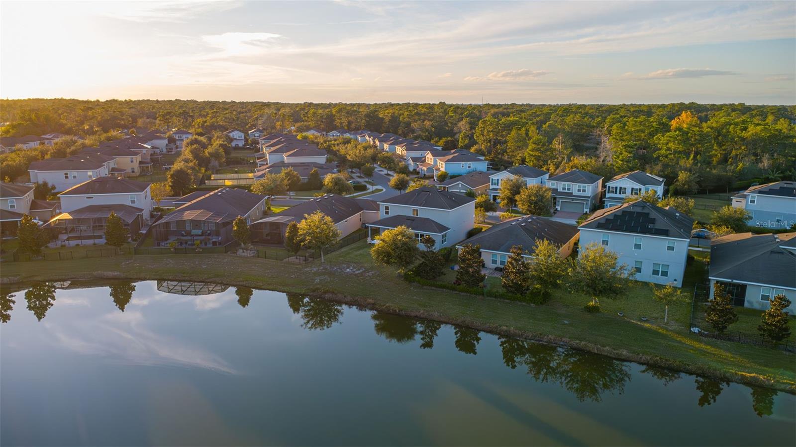 VICTORIA TRAILS NORTHWEST 7 PH - Residential