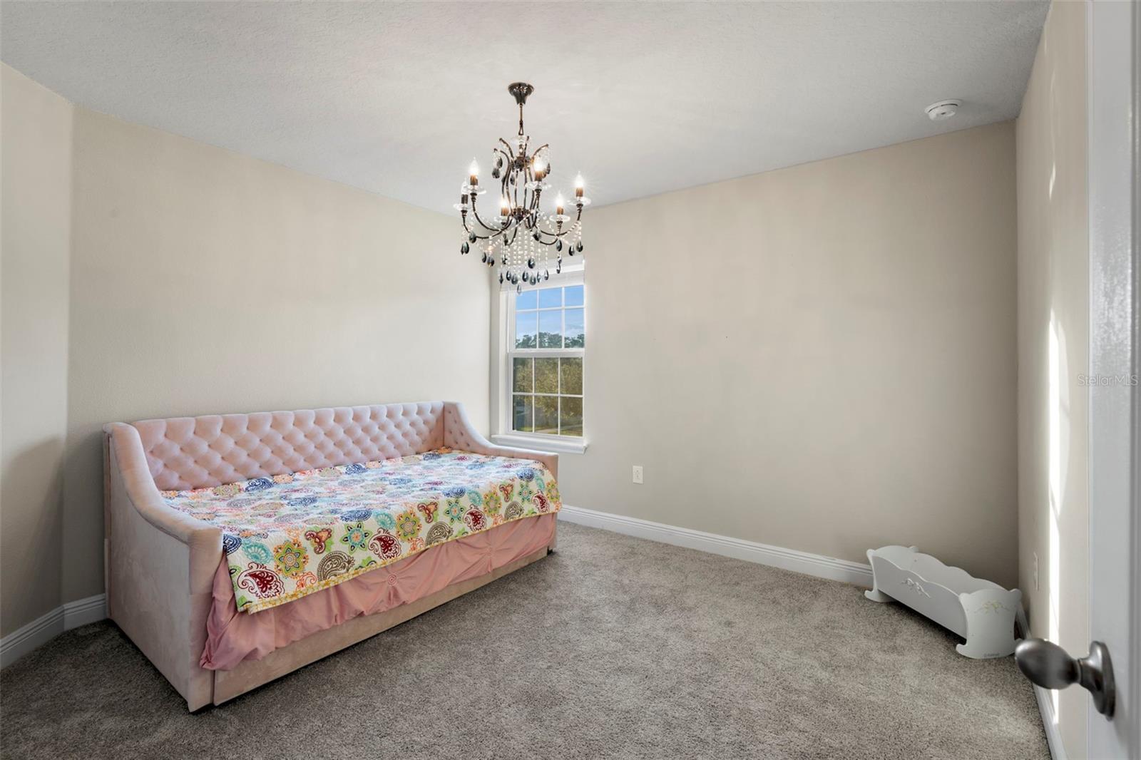 VICTORIA TRAILS NORTHWEST 7 PH - Residential