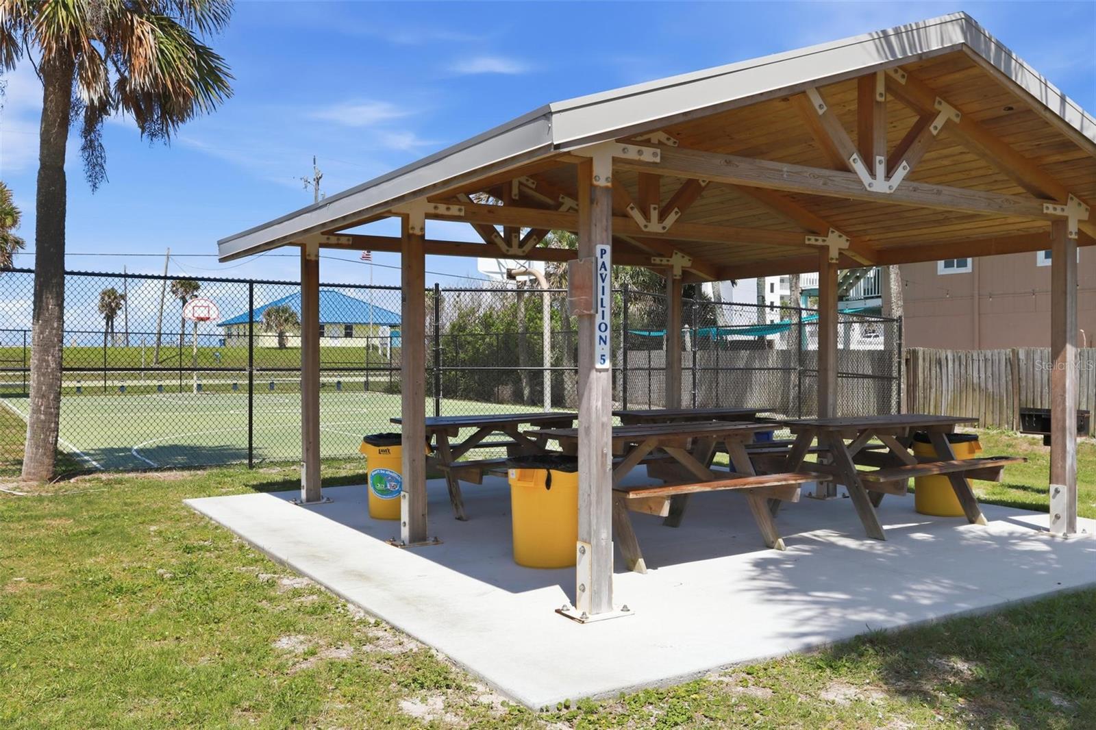 BETHUNE VOLUSIA BEACH - Residential