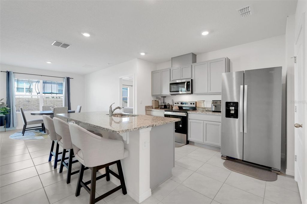 Photo of 11400 Amber Ridge Drive, Zellwood, FL 32798 (MLS # O6382768)