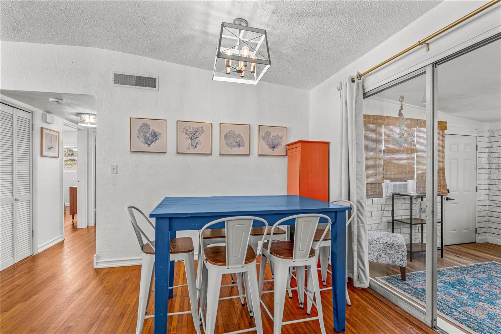 MCELROYS BELLEVIEW - Residential