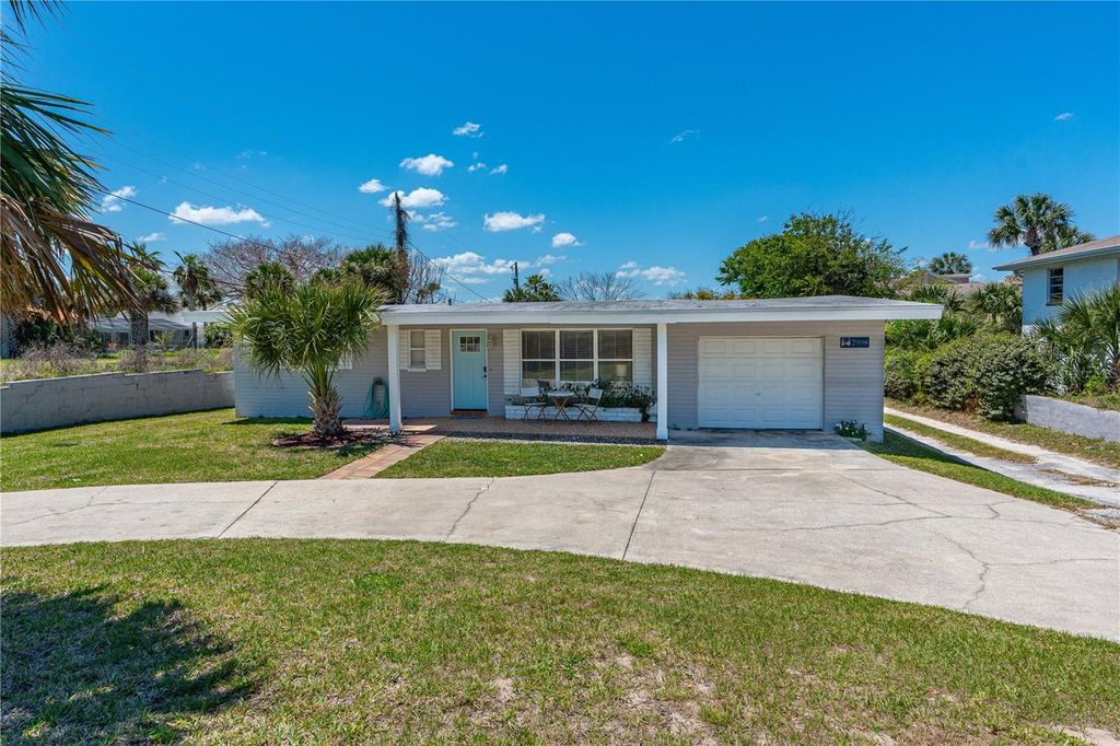 Photo of 2908 S Peninsula Drive, Daytona Beach, FL 32118 (MLS # NS1088056)