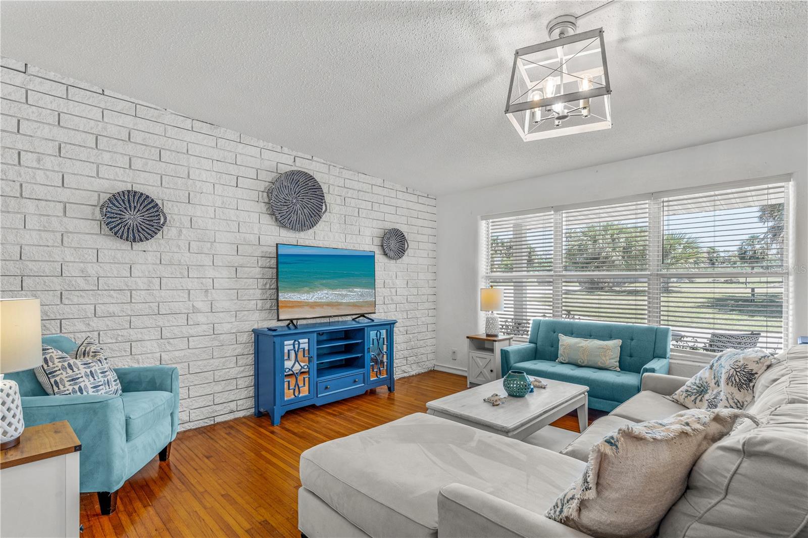 MCELROYS BELLEVIEW - Residential