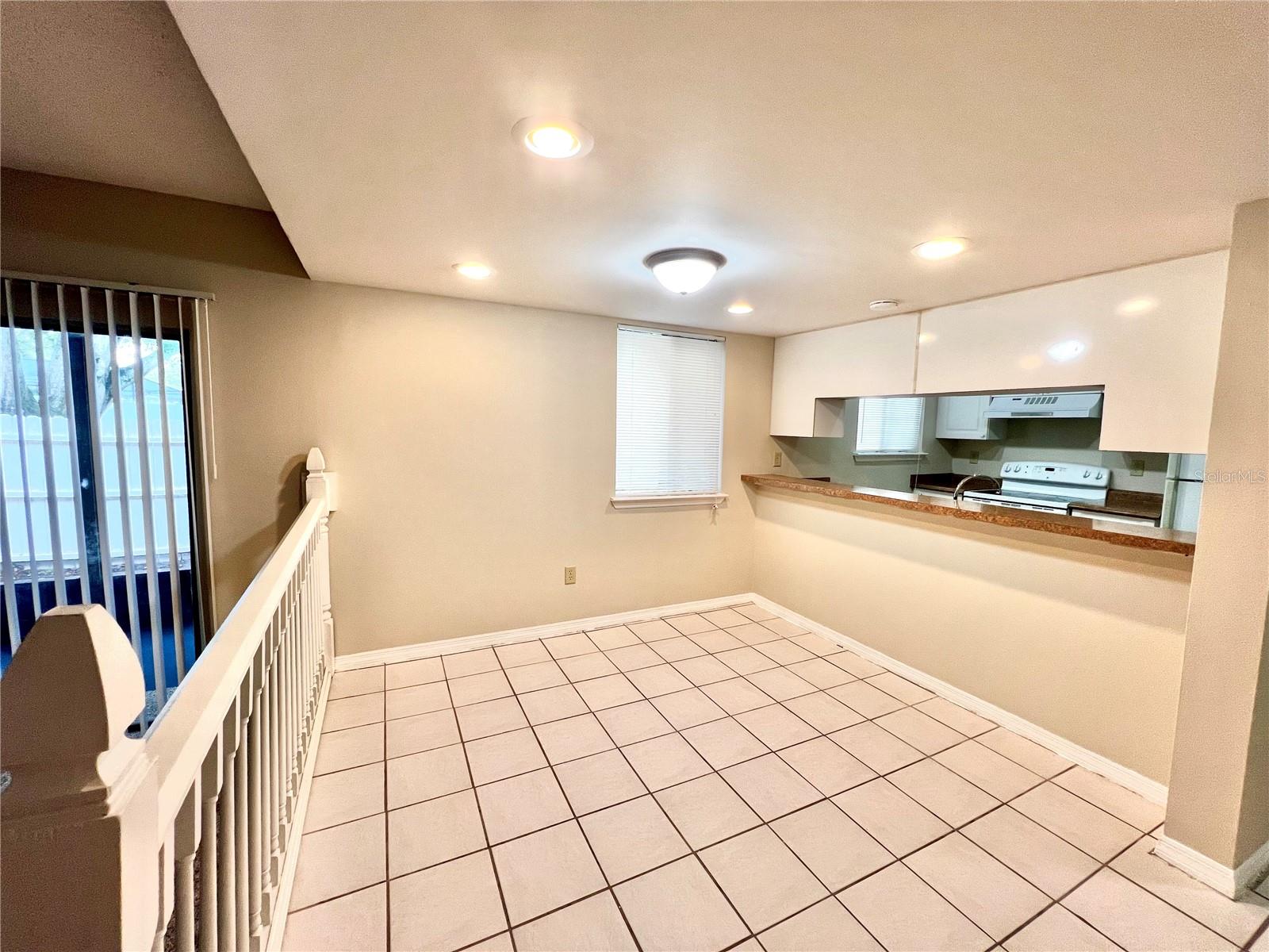 ERROL OAKS CONDO 1 - Residential
