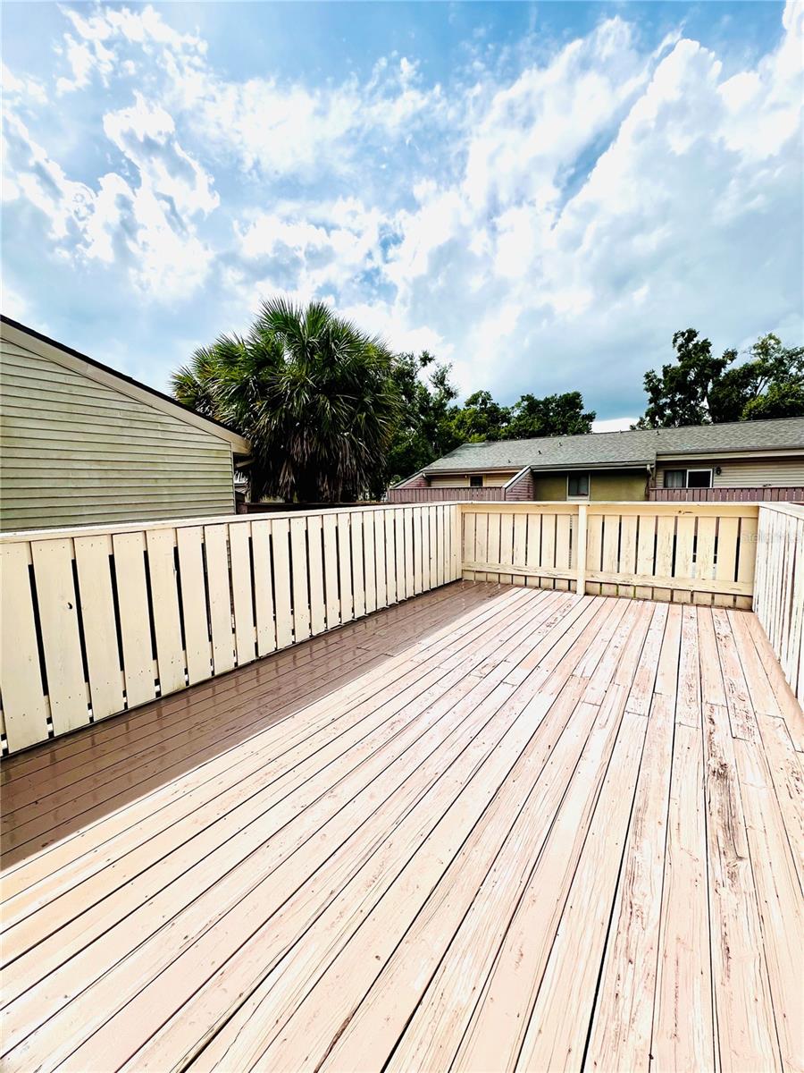 ERROL OAKS CONDO 1 - Residential