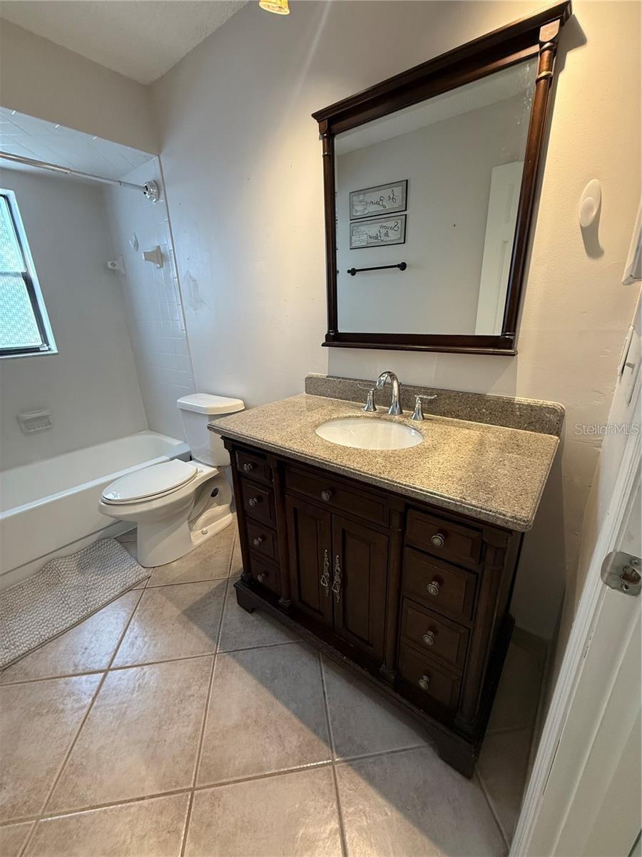 HARVARD ARMS TWNHS - Residential