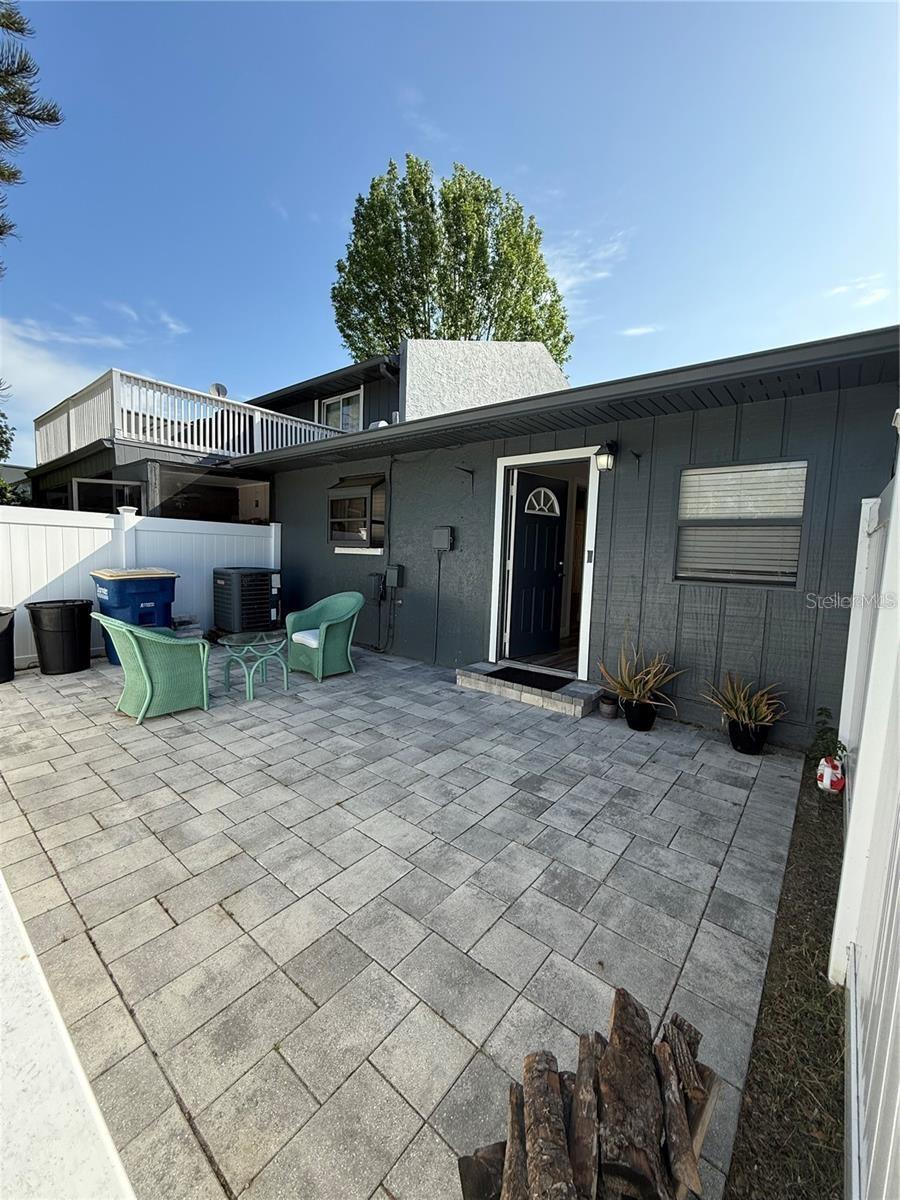 HARVARD ARMS TWNHS - Residential