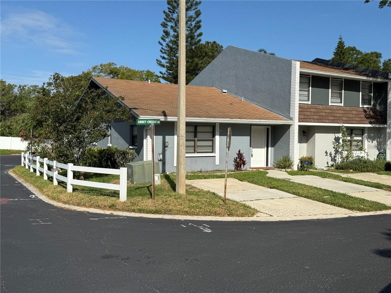 HARVARD ARMS TWNHS - Residential