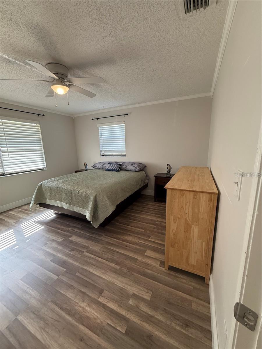 HARVARD ARMS TWNHS - Residential