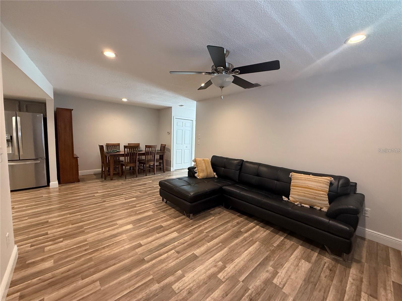 HARVARD ARMS TWNHS - Residential