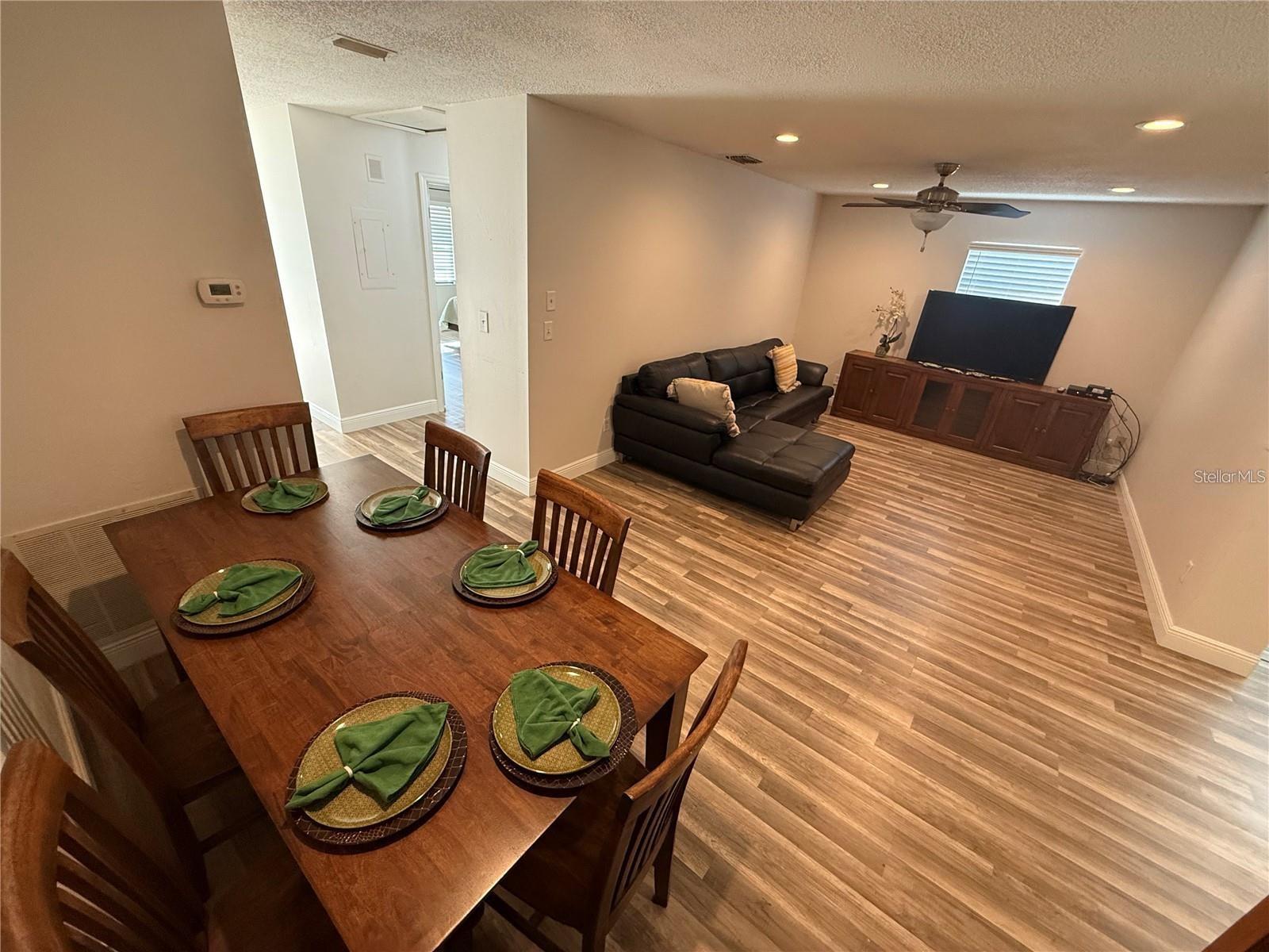 HARVARD ARMS TWNHS - Residential