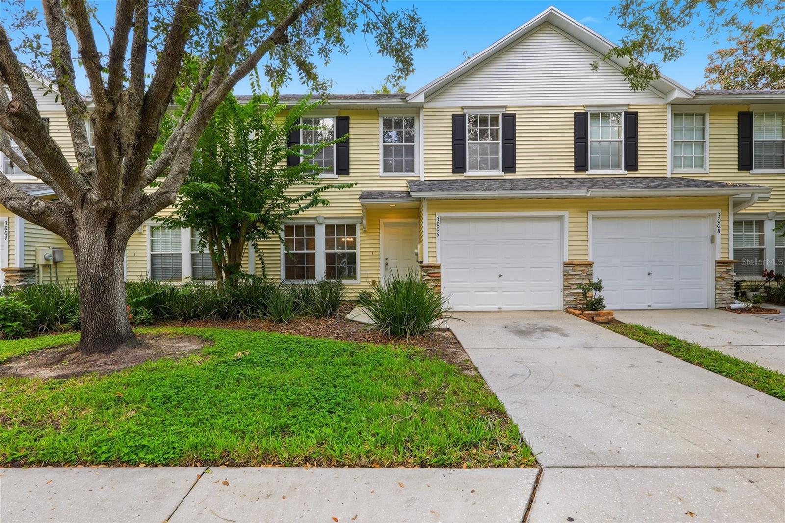 3006 AMBER OAK DRIVE