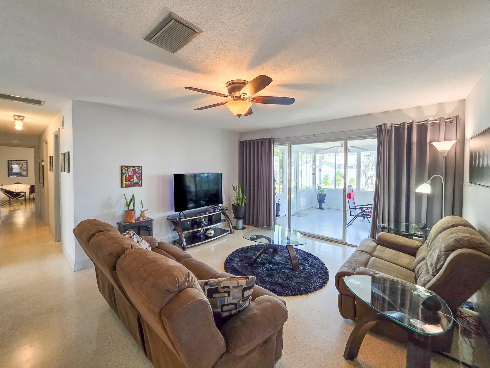 CAMEO POINT UNIT 03 - Residential