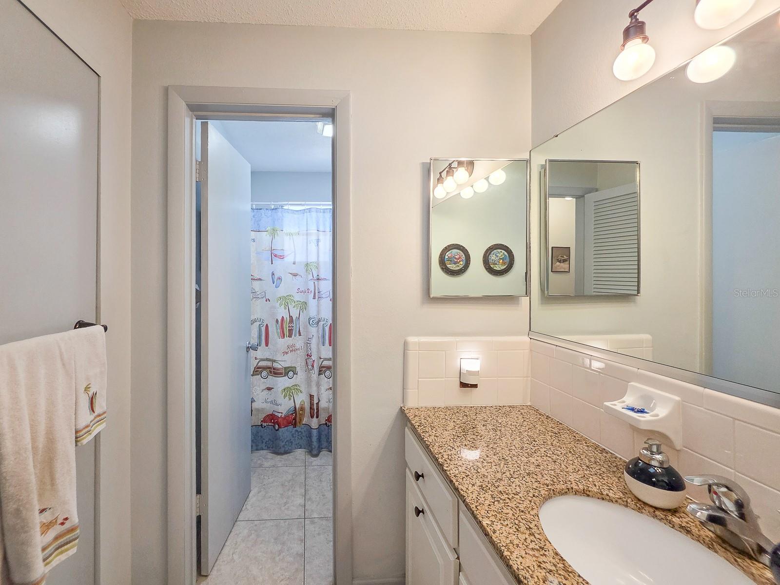 CAMEO POINT UNIT 03 - Residential