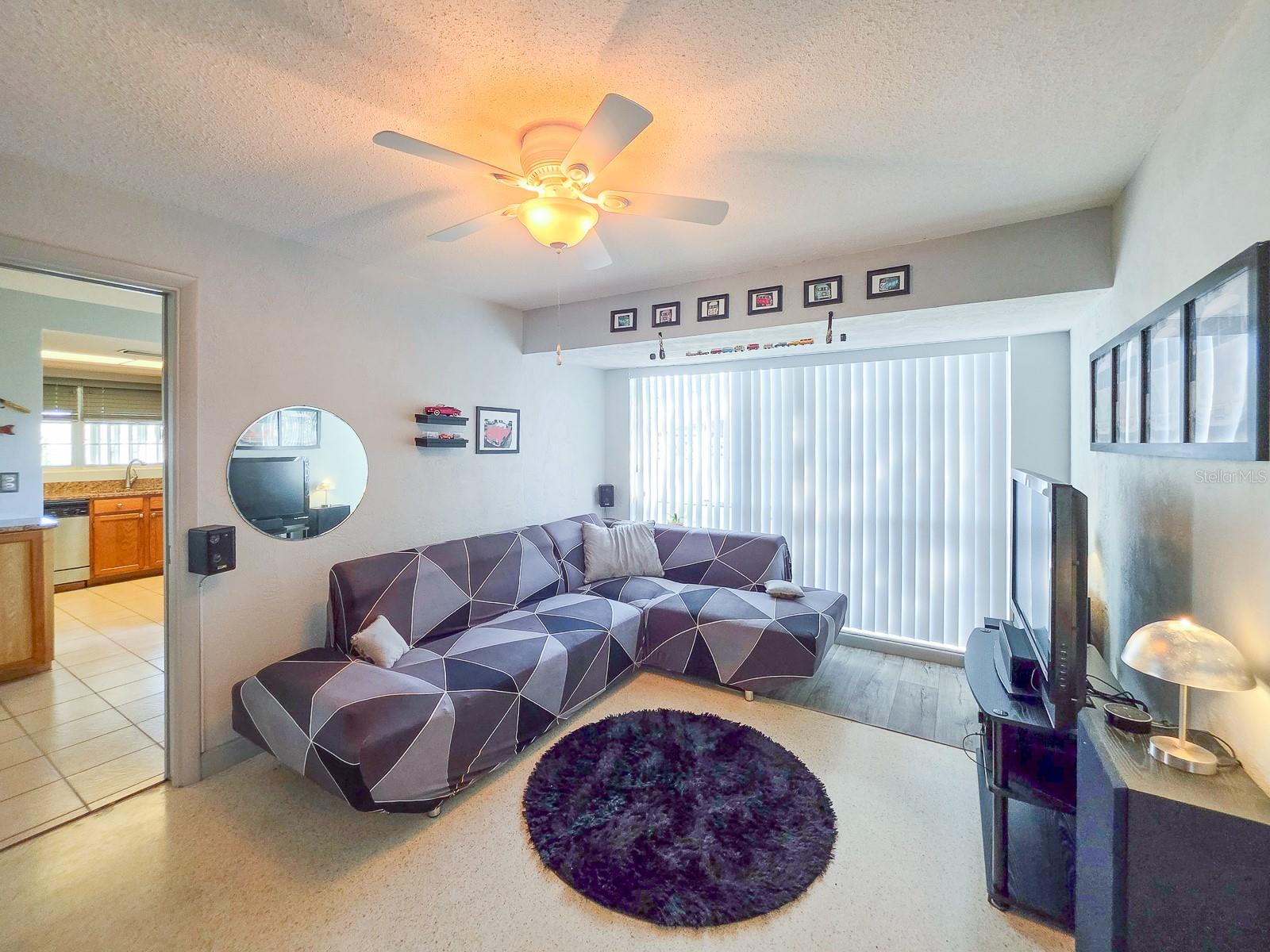 CAMEO POINT UNIT 03 - Residential