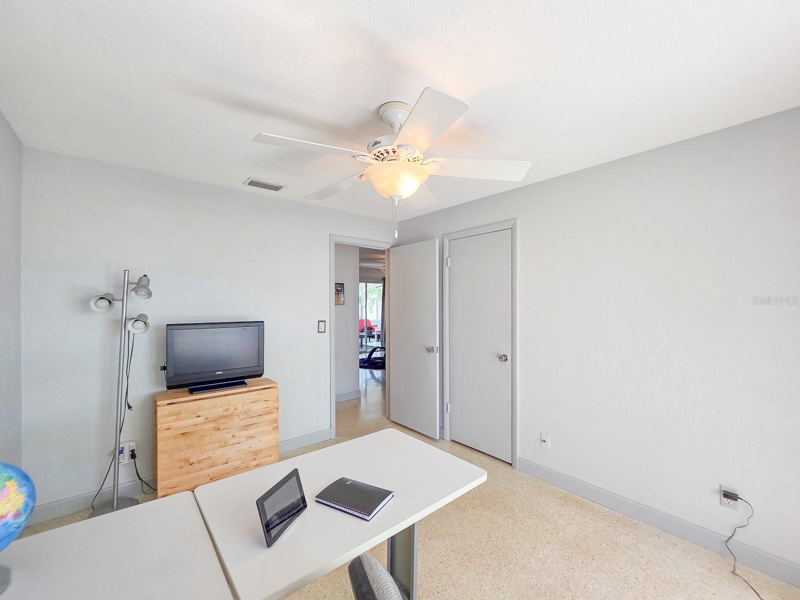 CAMEO POINT UNIT 03 - Residential