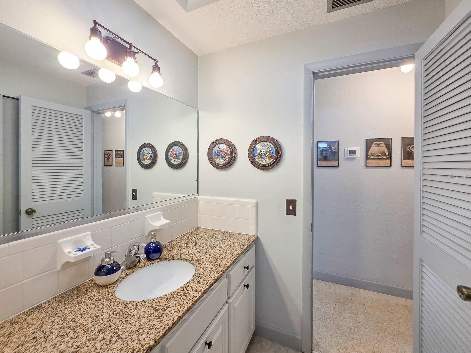 CAMEO POINT UNIT 03 - Residential