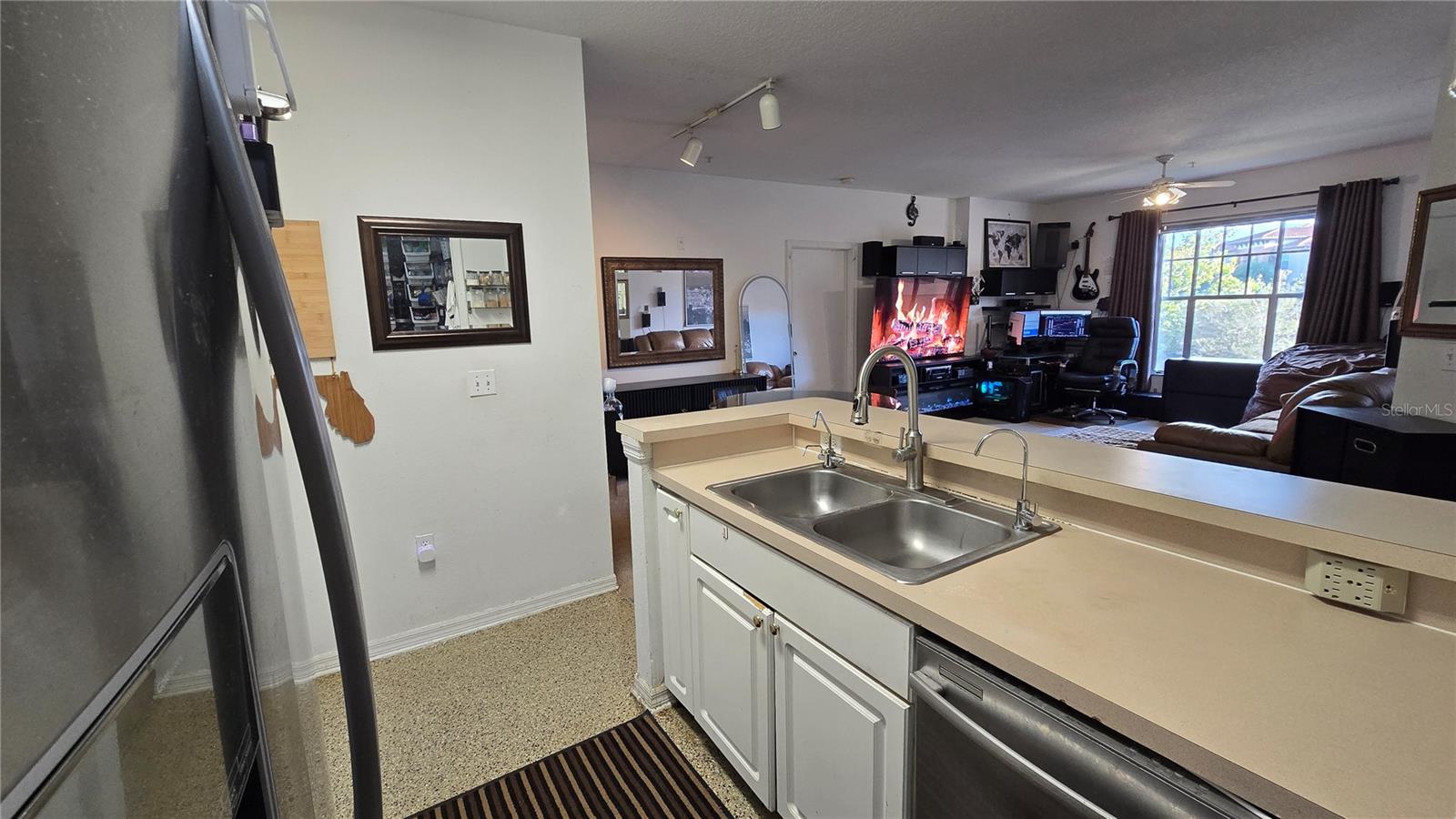 PALMS CLUB CONDO - Residential
