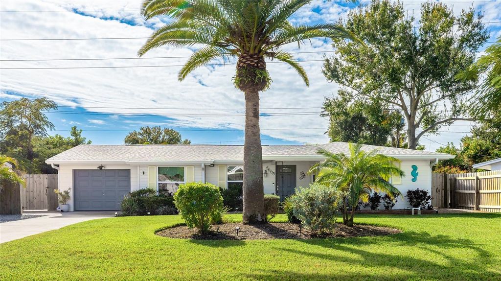 Photo of 5603 1st Avenue Dr NW, Bradenton, FL 34209 (MLS # A4674446)