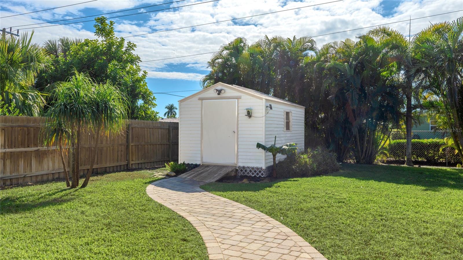 BEIGHNEER MANOR - Residential