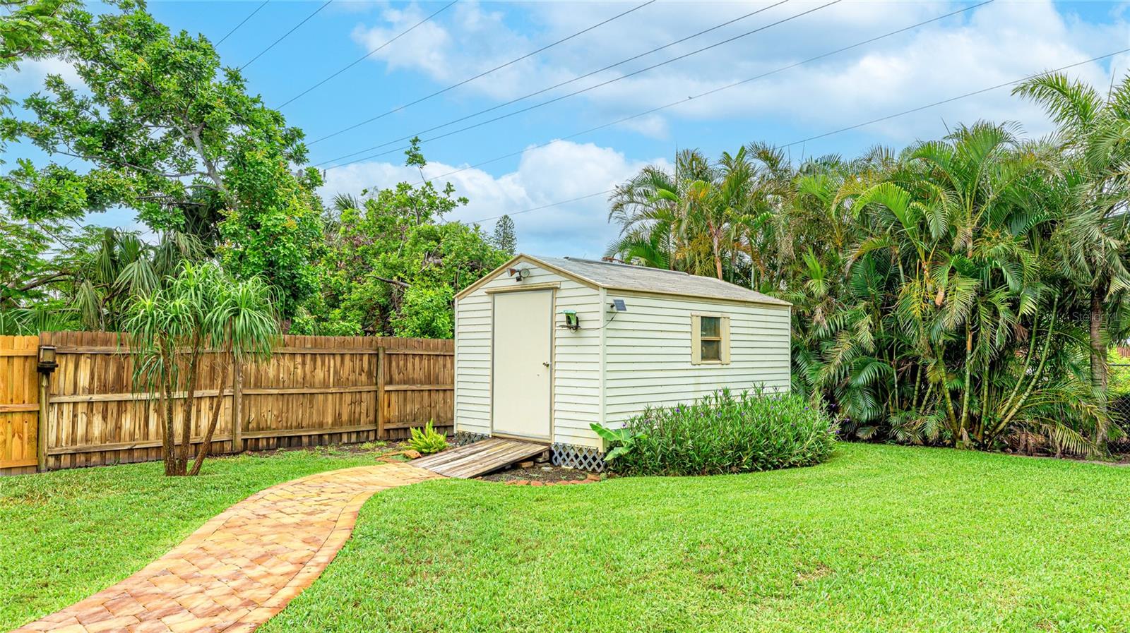 BEIGHNEER MANOR - Residential