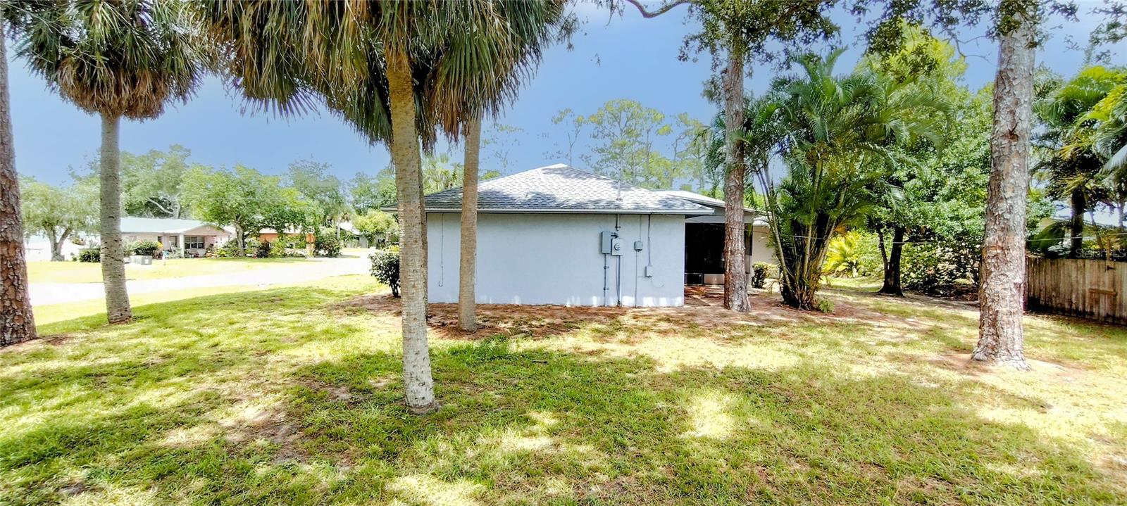 632 WALLIS AVENUE, SEBASTIAN, FL, 32958/$299,900 3 632 WALLIS AVENUE