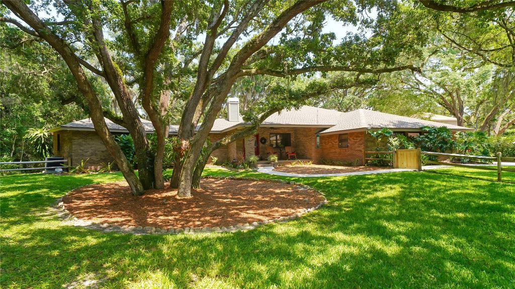 Photo of 4855 Hoyer Drive, Sarasota, FL 34241 (MLS # A4661458)