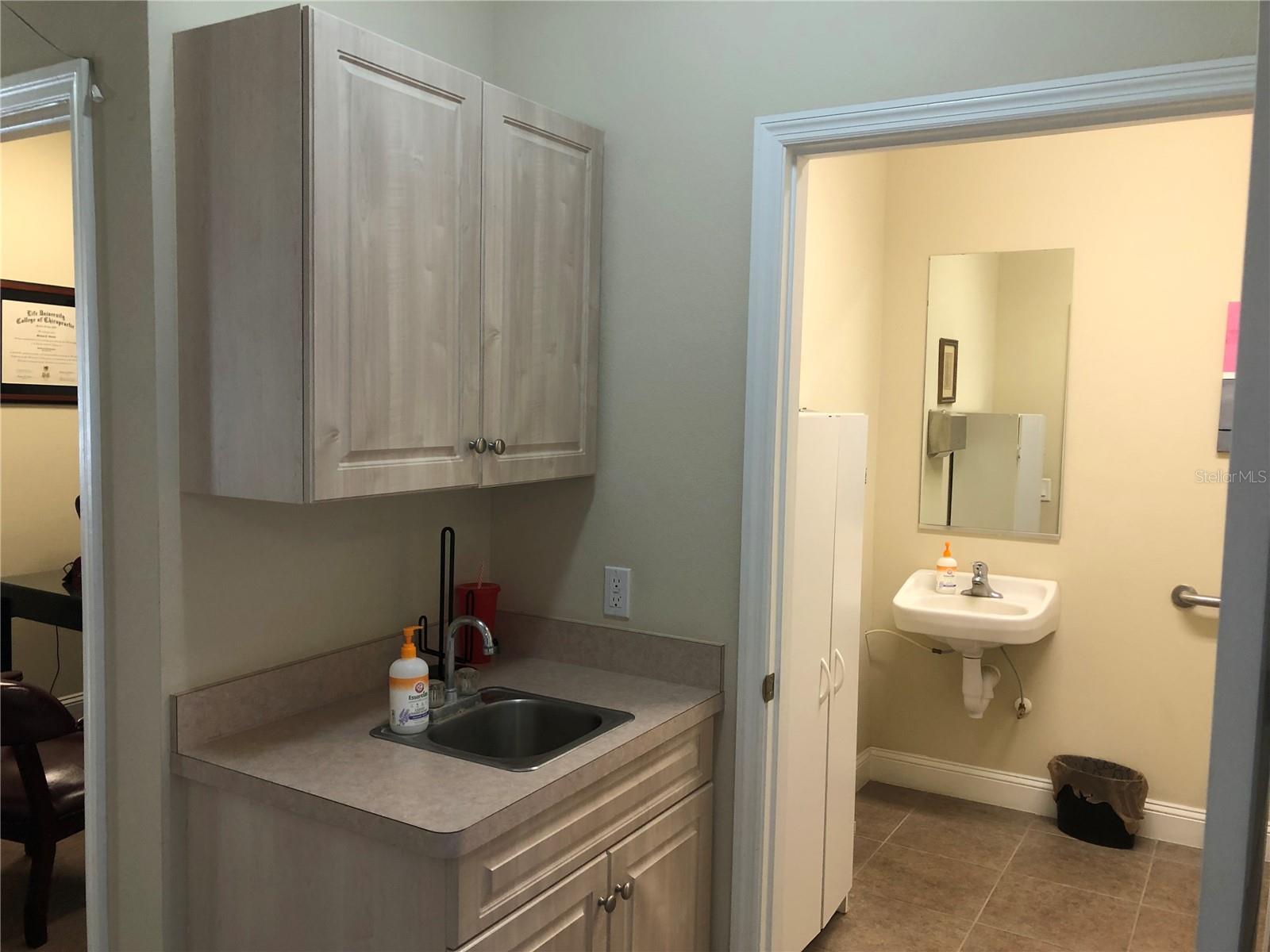 WESTPOINTE PLAZA CONDO - Commercial Sale