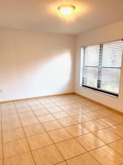 CLUB VILLAS AT WIMBLEDON PARK PH 01 - Residential Lease