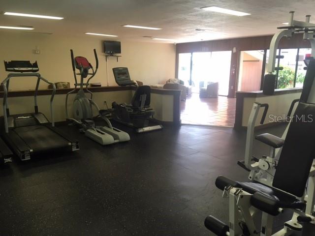 CLUB VILLAS AT WIMBLEDON PARK PH 01 - Residential Lease