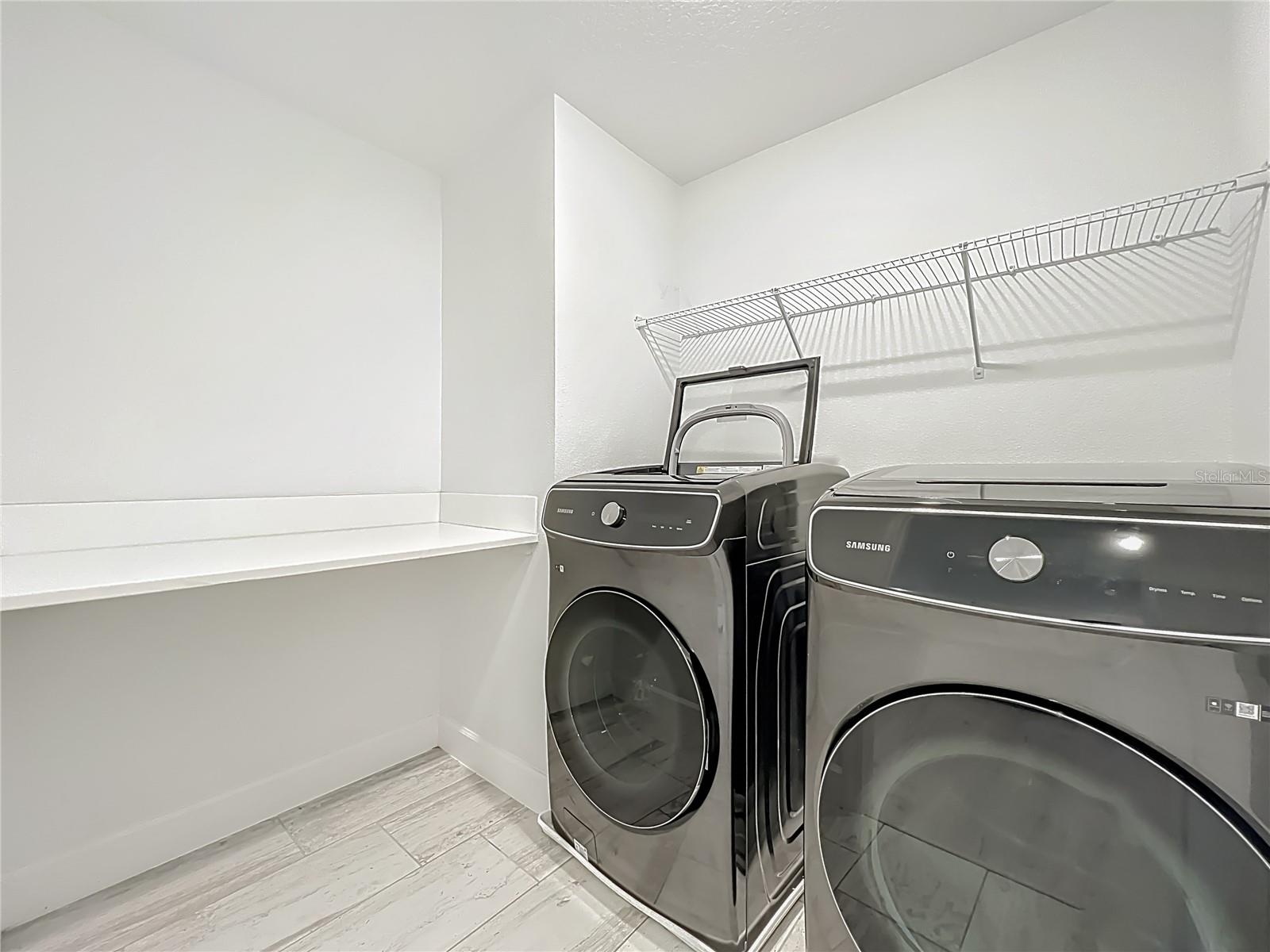 RIVERSIDE OAKS - Residential