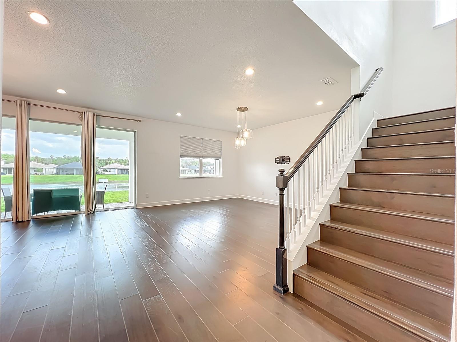 RIVERSIDE OAKS - Residential