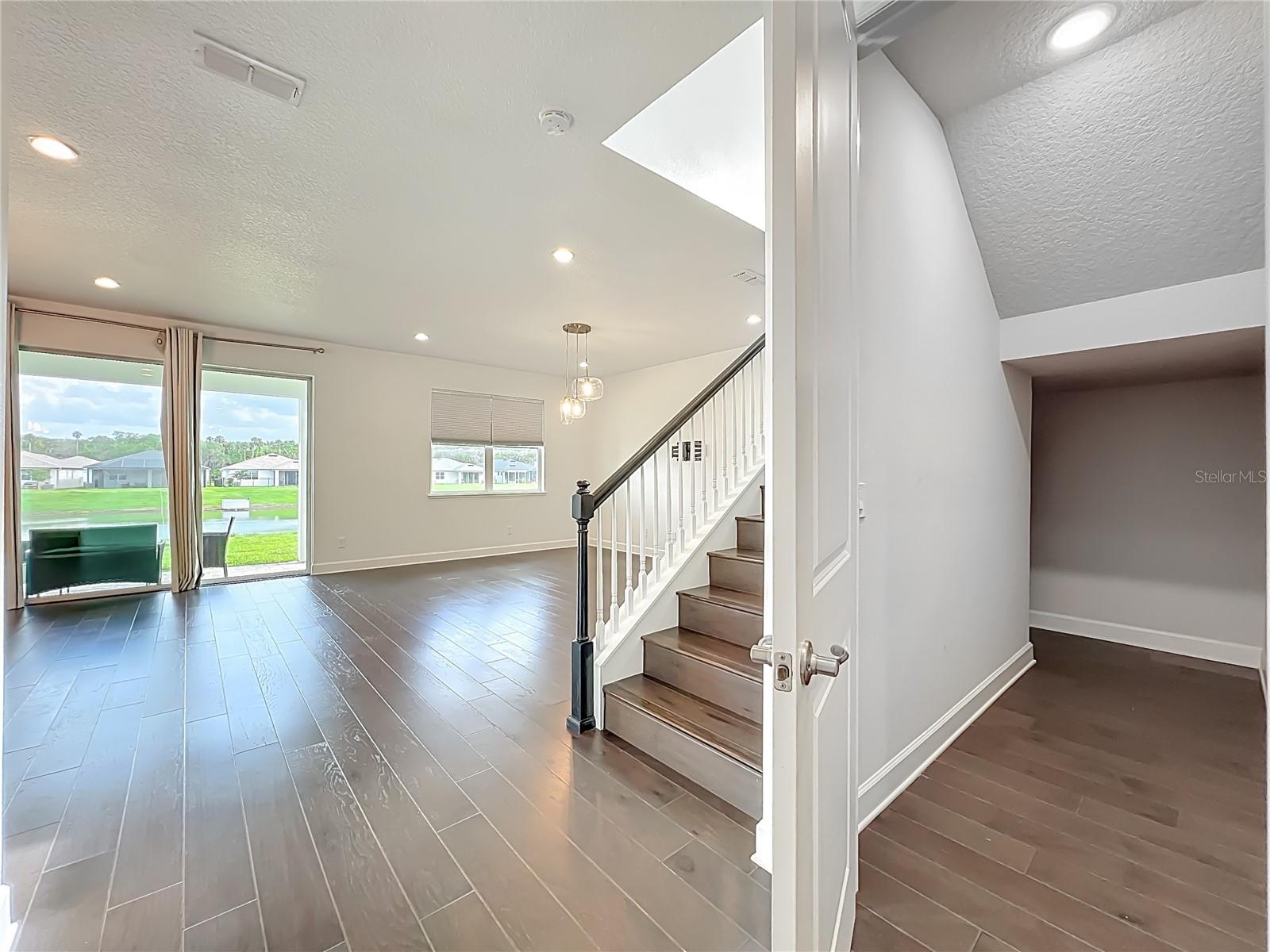 RIVERSIDE OAKS - Residential