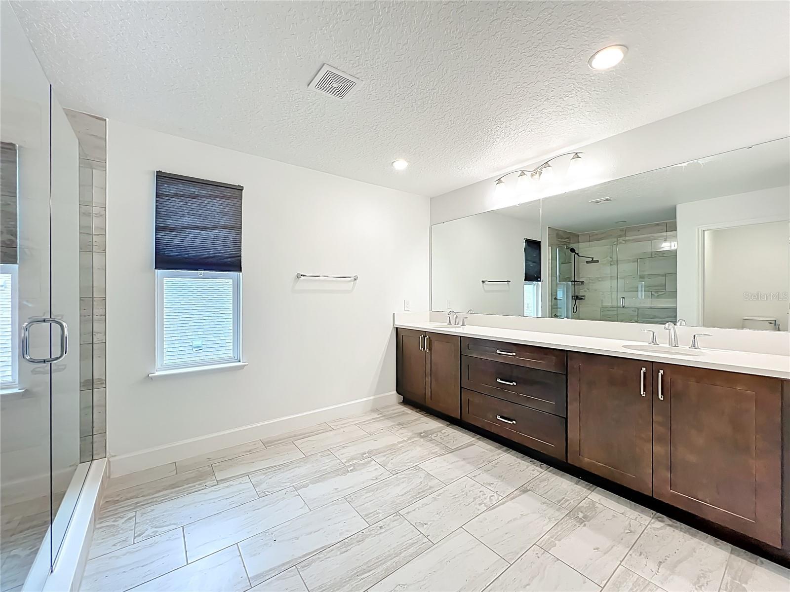 RIVERSIDE OAKS - Residential