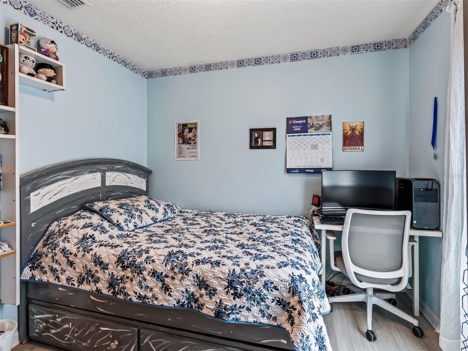 SHERMAN HILLS PH V - Residential