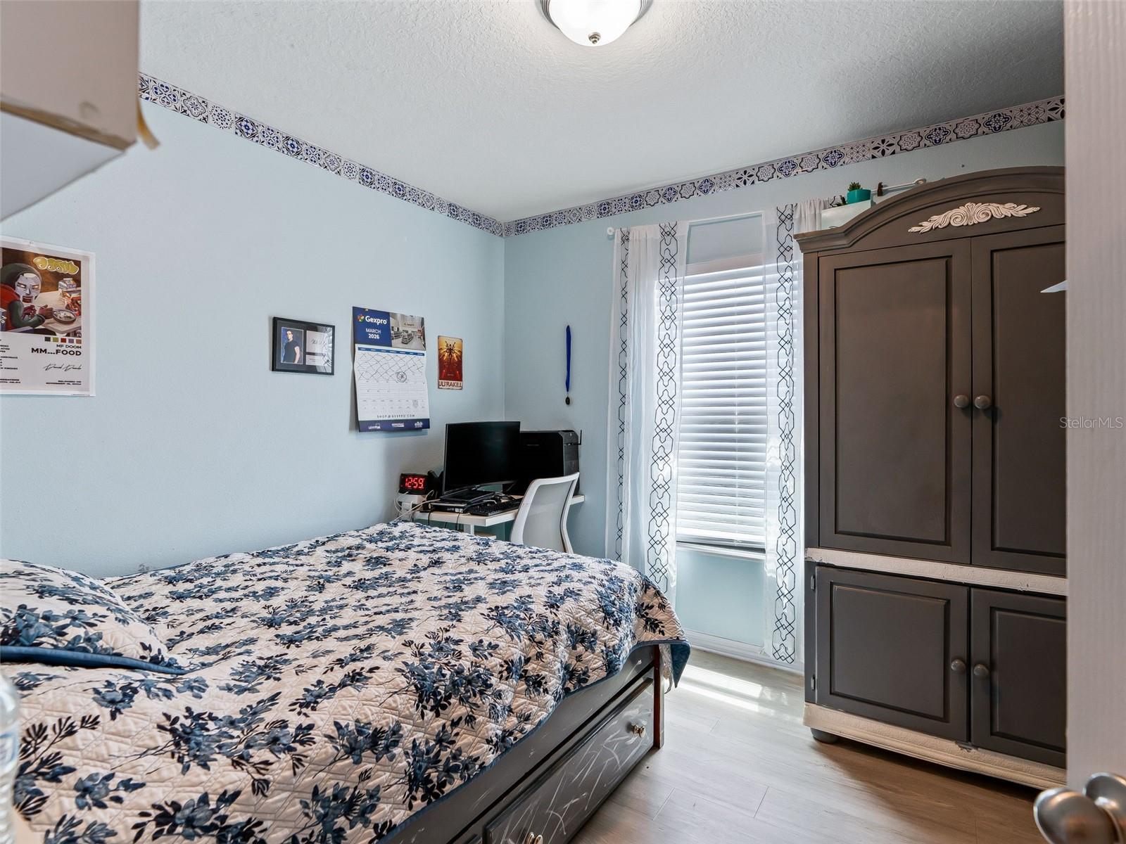 SHERMAN HILLS PH V - Residential