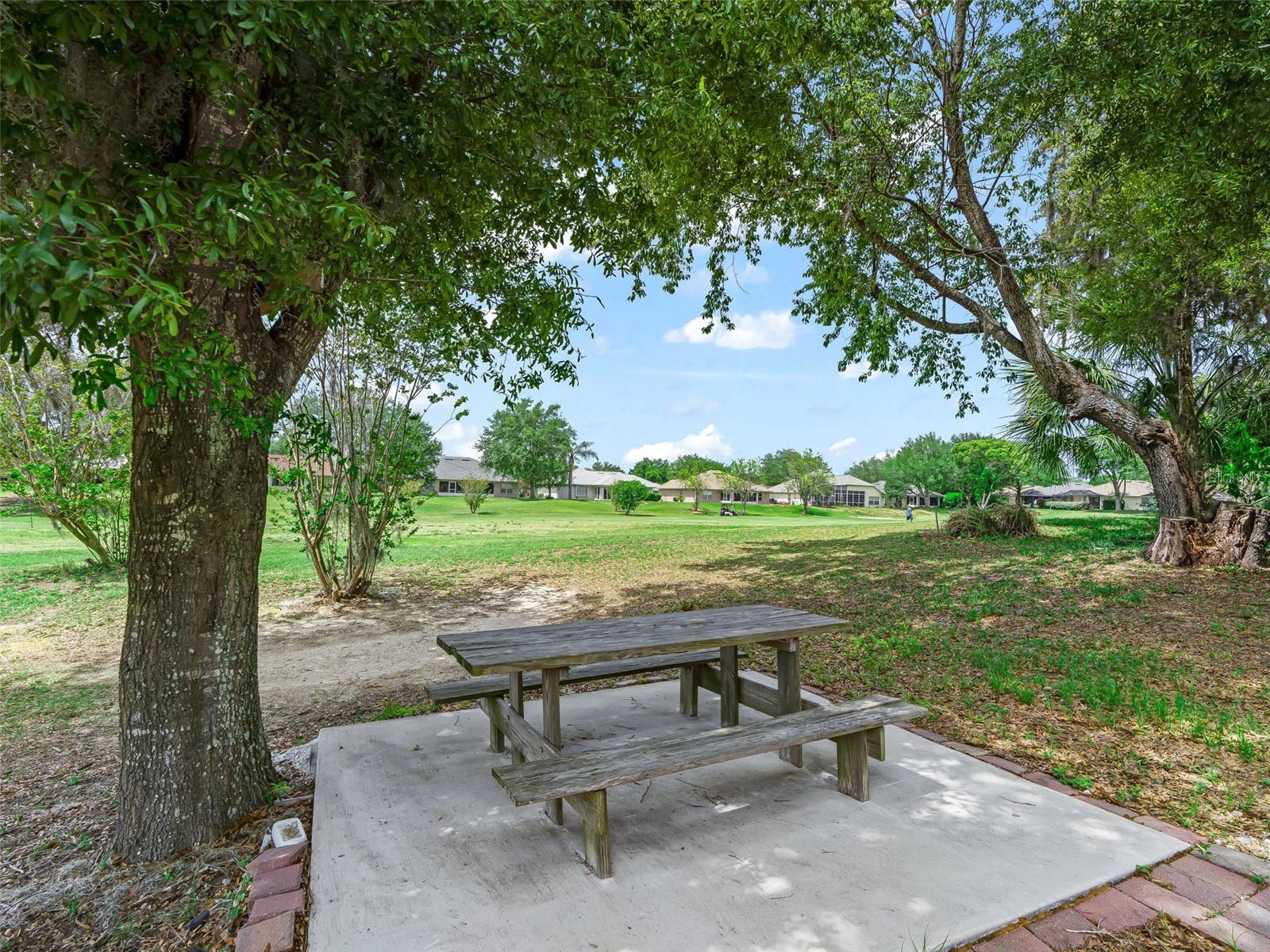 SHERMAN HILLS PH V - Residential