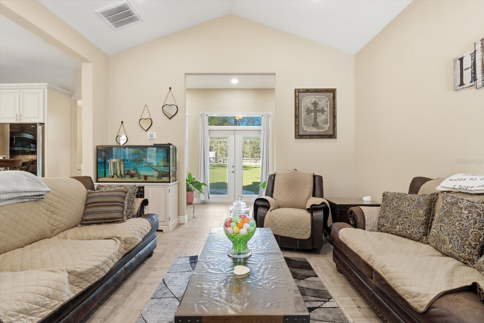 ROYAL HIGHLANDS - Residential