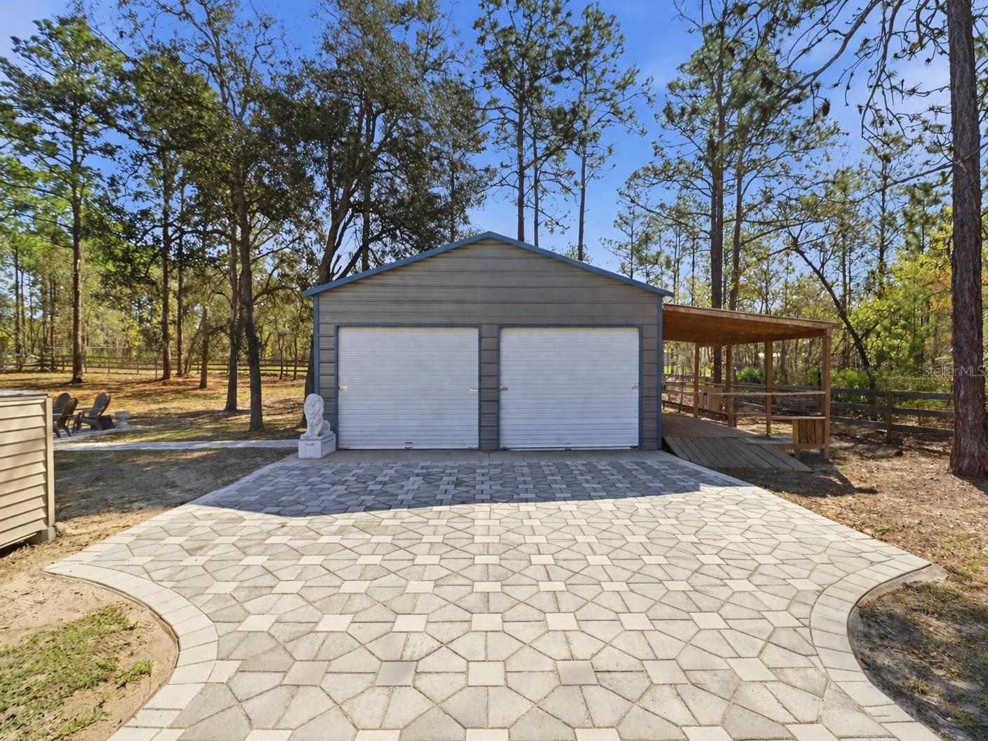 ROYAL HIGHLANDS - Residential