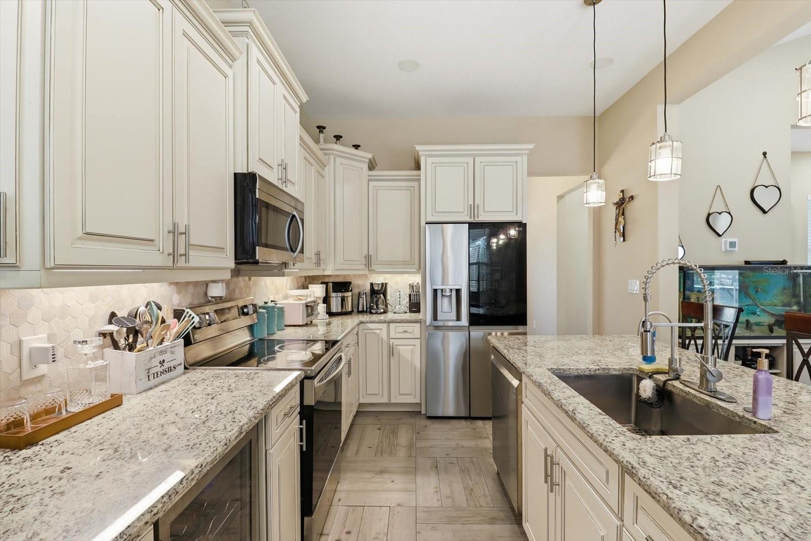 ROYAL HIGHLANDS - Residential