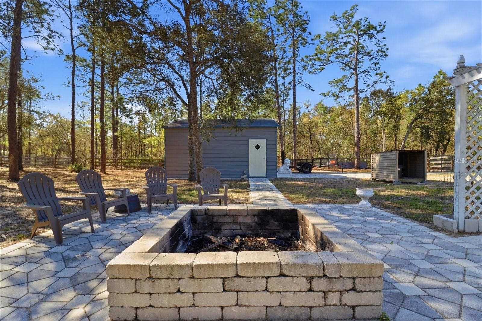 ROYAL HIGHLANDS - Residential