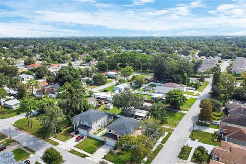 A home in PINELLAS PARK