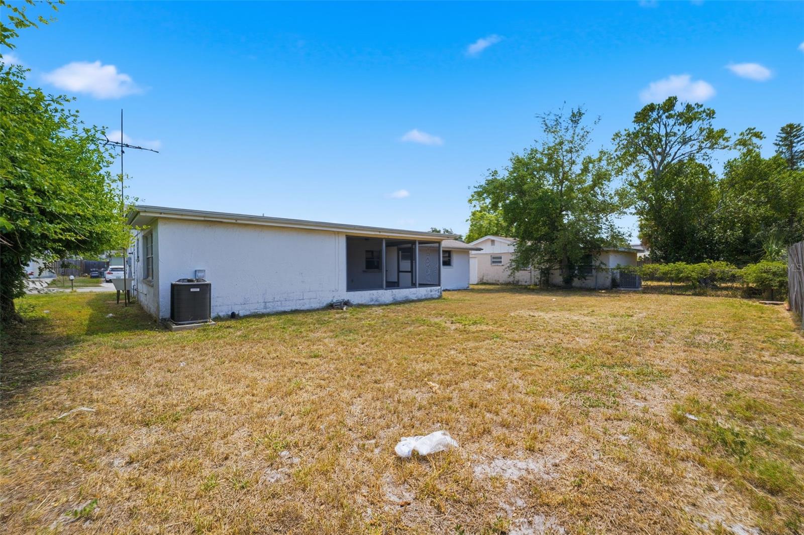 EMBASSY HILLS - Residential