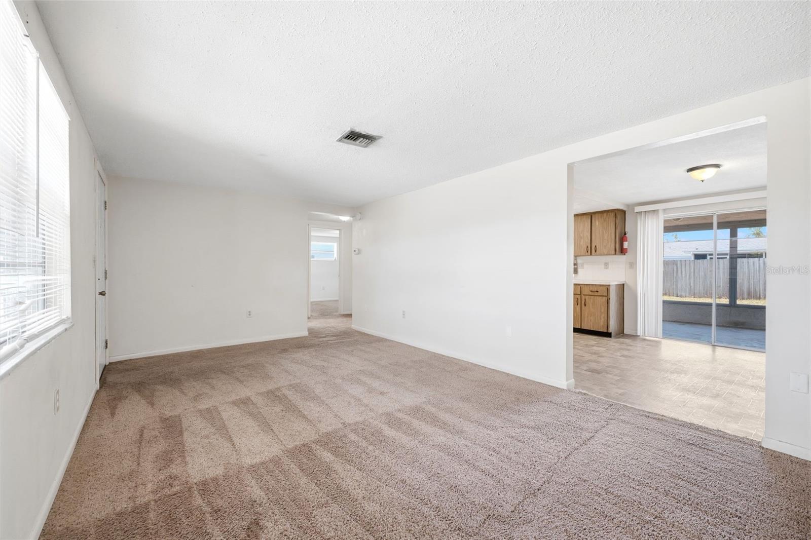 EMBASSY HILLS - Residential