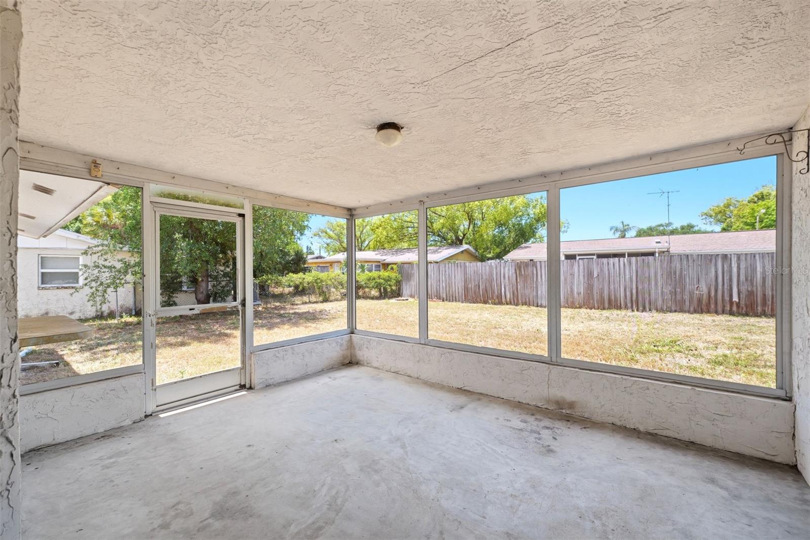 EMBASSY HILLS - Residential