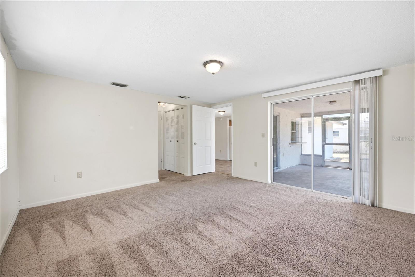 EMBASSY HILLS - Residential